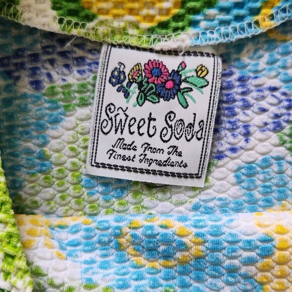 Flower Power Girls Dress || s12 EUC - Picture 6 of 9